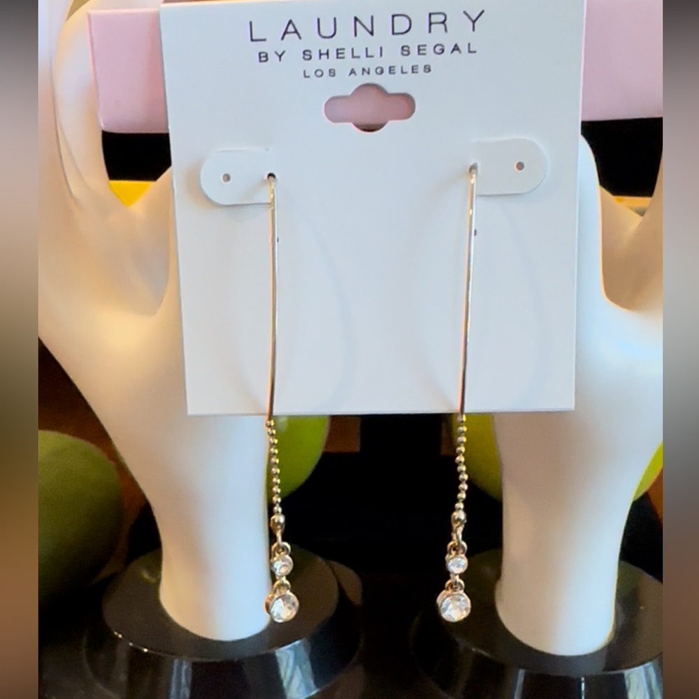 Laundry by Shelli Segal Gold Drop Earrings NWT